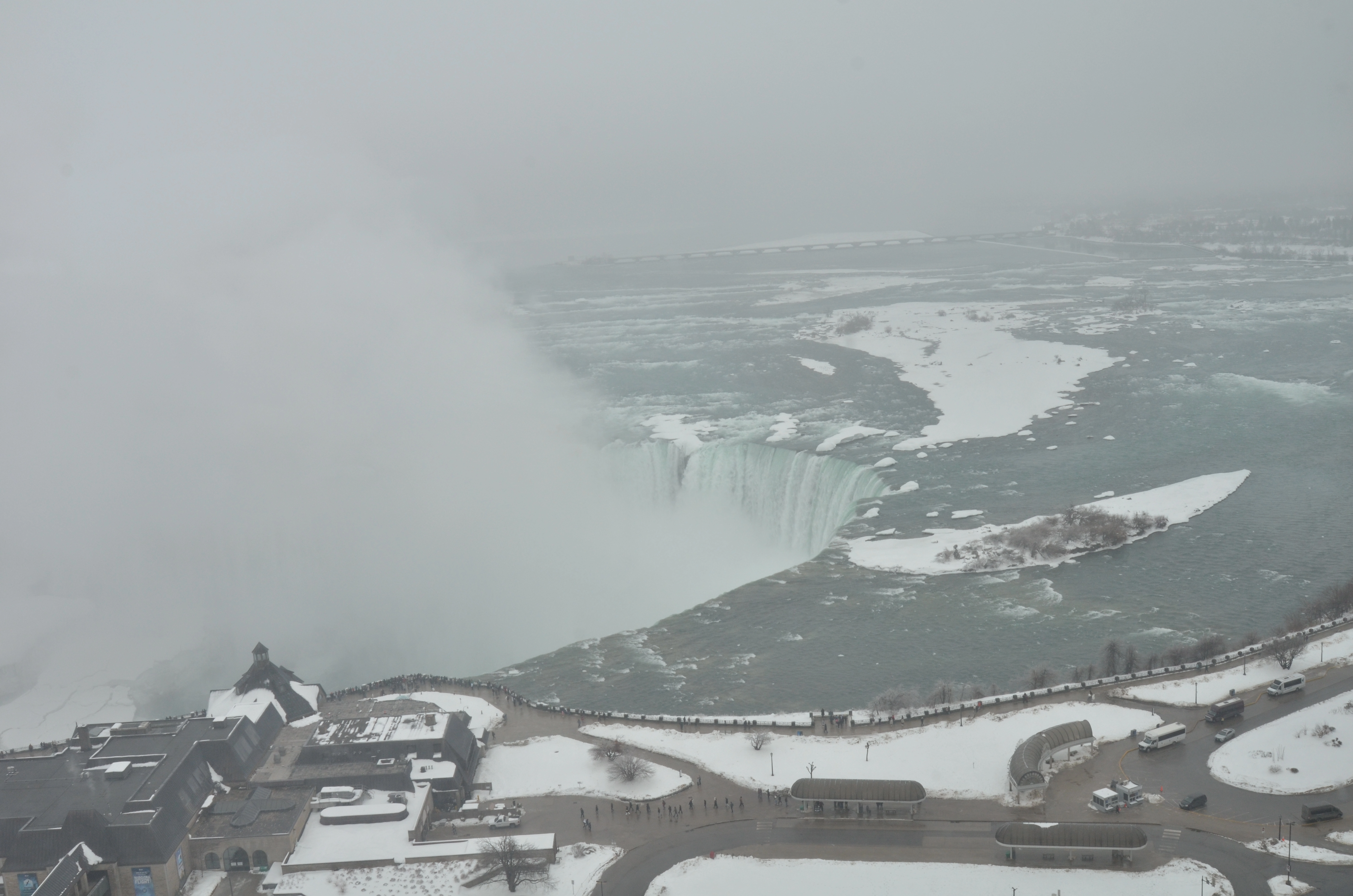 Image of Niagara Falls from 26 floors up